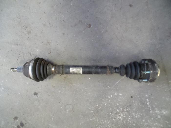 Gebruikte Steekas rechts-voor Audi TT Roadster (8N9) 1.8 20V Turbo Quattro Prijs op aanvraag aangeboden door Autodemontage Joko B.V.