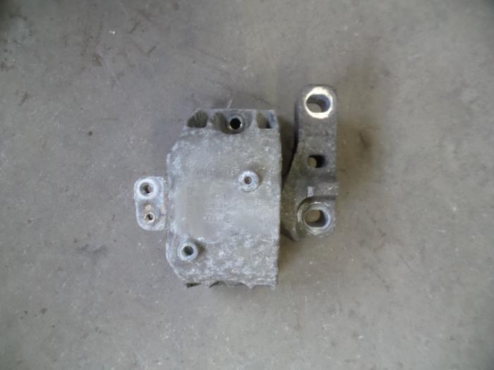 Gebruikte Motorsteun Audi TT Roadster (8N9) 1.8 20V Turbo Quattro Prijs op aanvraag aangeboden door Autodemontage Joko B.V.