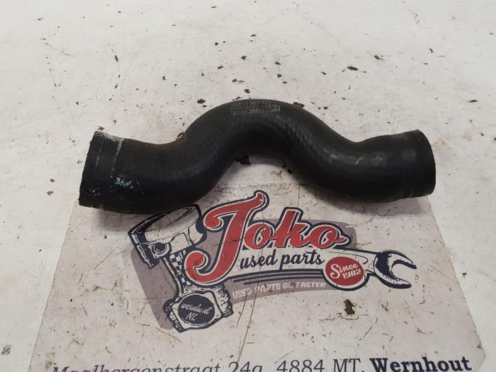 Gebruikte Intercooler Slang Opel Zafira (M75) 1.9 CDTI Prijs op aanvraag aangeboden door Autodemontage Joko B.V.