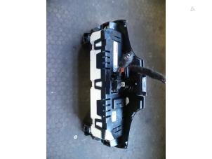 Gebruikte Display Interieur Saab 9-3 II (YS3F) 2.0t 16V Prijs op aanvraag aangeboden door Autodemontage Joko B.V.