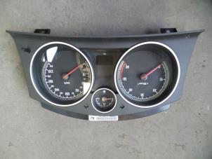 Gebruikte Cockpit Opel Astra H GTC (L08) 1.3 CDTI 16V Ecotec Prijs op aanvraag aangeboden door Autodemontage Joko B.V.