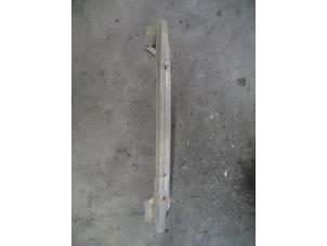 Gebruikte Bumperframe achter Peugeot 207/207+ (WA/WC/WM) 1.6 16V Prijs op aanvraag aangeboden door Autodemontage Joko B.V.