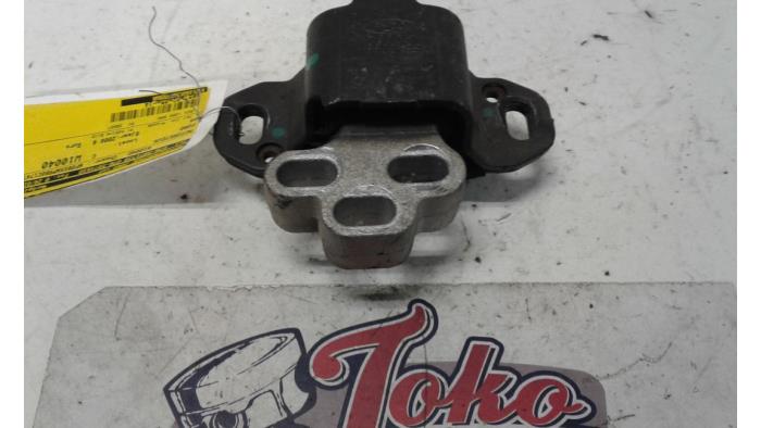 Gebruikte Motorsteun Ford Ka I 1.3i Prijs op aanvraag aangeboden door Autodemontage Joko B.V.