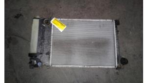 Gebruikte Radiateur BMW 3 serie (E36/4) 316i Prijs op aanvraag aangeboden door Autodemontage Joko B.V.
