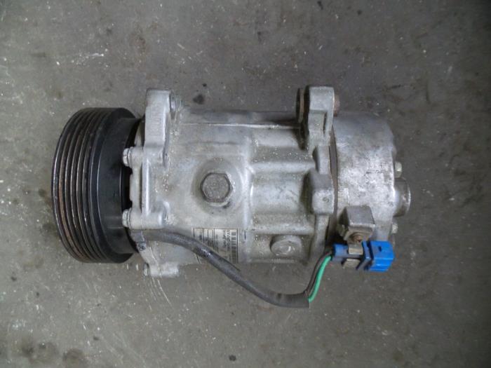 Gebruikte Aircopomp Volkswagen Golf IV (1J1) 1.8 20V Turbo Prijs op aanvraag aangeboden door Autodemontage Joko B.V.