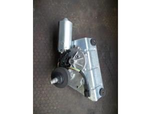 Gebruikte Motor Ruitenwisser achter Mitsubishi Space Star (DG) 1.3 16V Prijs op aanvraag aangeboden door Autodemontage Joko B.V.