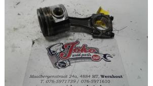 Gebruikte Zuiger Iveco New Daily III 35S11V,C11V Prijs op aanvraag aangeboden door Autodemontage Joko B.V.