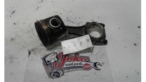 Gebruikte Zuiger Iveco New Daily III 35S11V,C11V Prijs op aanvraag aangeboden door Autodemontage Joko B.V.