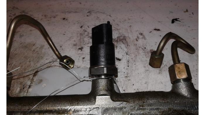 Gebruikte Druksensor Iveco New Daily III 35S11V,C11V Prijs op aanvraag aangeboden door Autodemontage Joko B.V.