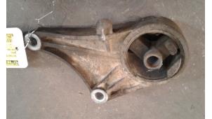 Gebruikte Motorsteun Opel Zafira (F75) 1.6 16V Prijs op aanvraag aangeboden door Autodemontage Joko B.V.