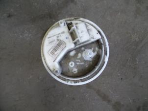 Gebruikte Tank element Pomp Opel Combo 1.6 CDTI 16V Prijs op aanvraag aangeboden door Autodemontage Joko B.V.