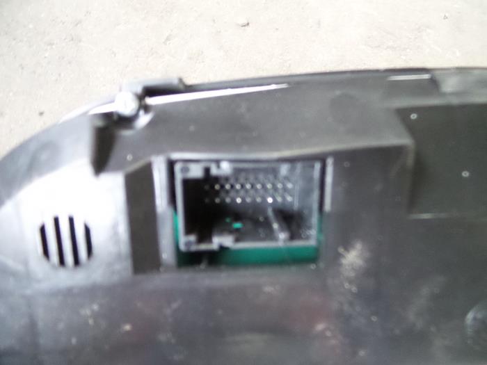 Instrumentenpaneel van een Opel Combo 1.6 CDTI 16V 2012