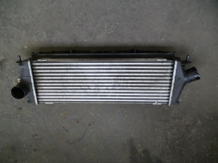 Gebruikte Intercooler Renault Trafic New (FL) 2.0 dCi 16V 115 Prijs op aanvraag aangeboden door Autodemontage Joko B.V.