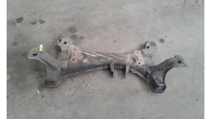 Gebruikte Subframe Volkswagen Sharan (7M8/M9/M6) 2.8 VR6,VR6 Carat Prijs op aanvraag aangeboden door Autodemontage Joko B.V.