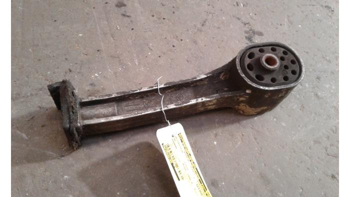 Gebruikte Motorsteun Volkswagen Sharan (7M8/M9/M6) 2.8 VR6,VR6 Carat Prijs op aanvraag aangeboden door Autodemontage Joko B.V.