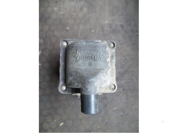 Gebruikte Bobine Volkswagen Golf III (1H1) 1.4 CL Prijs op aanvraag aangeboden door Autodemontage Joko B.V.