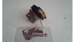 Gebruikte Pomp Servo Volvo V40 (VW) 2.0 16V Prijs op aanvraag aangeboden door Autodemontage Joko B.V.