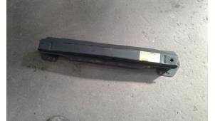 Gebruikte Bumperbalk voor Smart Fortwo Coupé (450.3) 0.7 Prijs op aanvraag aangeboden door Autodemontage Joko B.V.