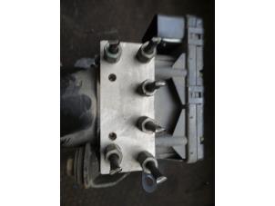 Gebruikte ABS Pomp Chrysler PT Cruiser 2.0 16V Prijs op aanvraag aangeboden door Autodemontage Joko B.V.