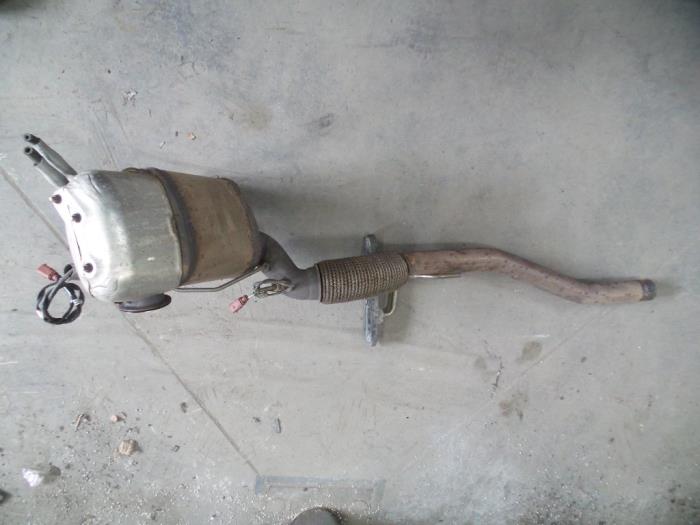 Gebruikte Roetfilter Volkswagen Passat (3C2) 2.0 TDI 16V 140 Prijs op aanvraag aangeboden door Autodemontage Joko B.V.