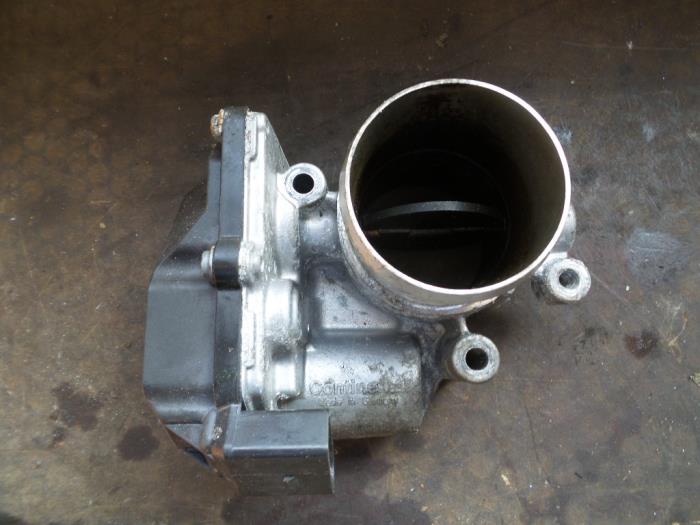 Gebruikte Gasklephuis Volkswagen Passat (3C2) 2.0 TDI 16V 140 Prijs op aanvraag aangeboden door Autodemontage Joko B.V.