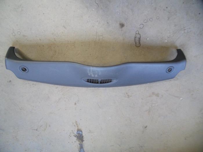 Dashboard deel van een MINI Mini One/Cooper (R50) 1.6 16V Cooper 2003