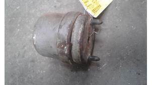 Gebruikte Motorsteun Volkswagen Transporter/Caravelle T4 1.9 TD Caravelle Prijs op aanvraag aangeboden door Autodemontage Joko B.V.