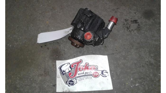 Gebruikte Servopomp Volkswagen New Beetle (9C1/9G1) 2.0 Prijs op aanvraag aangeboden door Autodemontage Joko B.V.