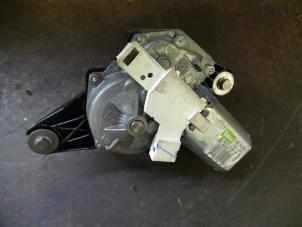 Gebruikte Motor Ruitenwisser achter Nissan Micra (K12) 1.2 16V Prijs op aanvraag aangeboden door Autodemontage Joko B.V.