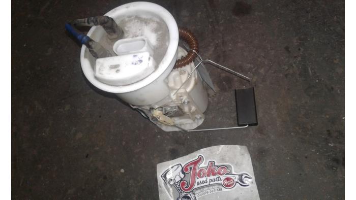 Gebruikte Tank element Pomp Volkswagen Polo IV (9N1/2/3) 1.2 Prijs op aanvraag aangeboden door Autodemontage Joko B.V.