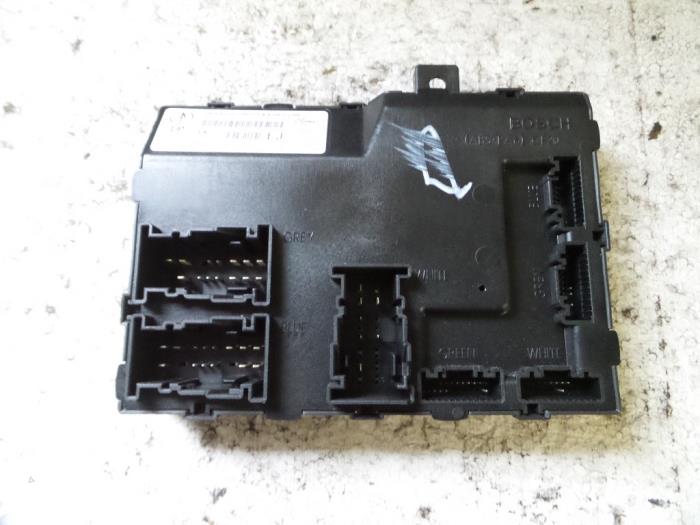 Gebruikte Module Centrale Deurvergrendeling Ford Fiesta 6 (JA8) 1.25 16V Prijs op aanvraag aangeboden door Autodemontage Joko B.V.