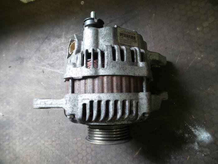 Dynamo Mitsubishi Colt (Z2/Z3), 2004 / 2012 1.3 16V, Hatchback, Benzine, 1.332cc, 70kW (95pk), FWD, 4A90; 135930, 2004-06 / 2012-06, Z23; Z24; Z25; Z33; Z34; Z35 (Gebruikt)