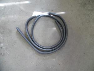 Gebruikte Deurrubber 4Deurs rechts-voor Ford S-Max (GBW) 1.8 TDCi 16V Prijs op aanvraag aangeboden door Autodemontage Joko B.V.