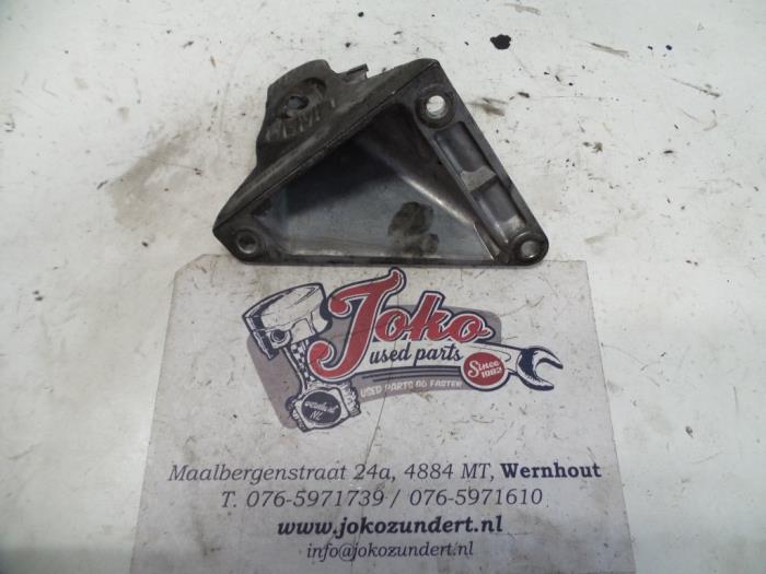 Gebruikte Motorsteun BMW 5 serie Touring (E61) 530d 24V Prijs op aanvraag aangeboden door Autodemontage Joko B.V.