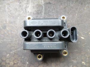 Gebruikte Bobine Renault Twingo II (CN) 1.2 16V Prijs op aanvraag aangeboden door Autodemontage Joko B.V.