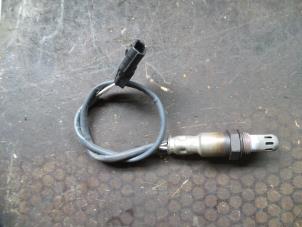 Gebruikte Lambda Sonde Renault Twingo II (CN) 1.2 16V Prijs op aanvraag aangeboden door Autodemontage Joko B.V.