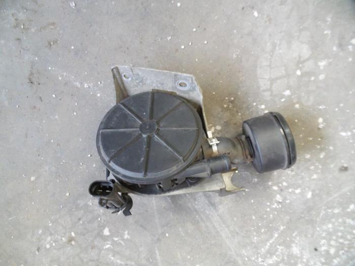 Gebruikte Pullairpomp Opel Corsa B (73/78/79) 1.4 Joy,Sport,GLS 16V Ecotec Prijs op aanvraag aangeboden door Autodemontage Joko B.V.