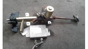 Gebruikte Stuurkolom Huis Renault Twingo (C06) 1.2 Prijs op aanvraag aangeboden door Autodemontage Joko B.V.