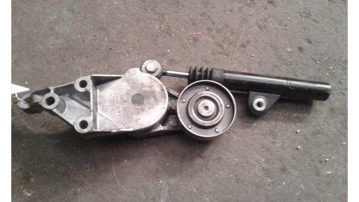 Gebruikte Spanrol Multiriem Volkswagen Golf IV (1J1) 1.9 TDI Prijs op aanvraag aangeboden door Autodemontage Joko B.V.