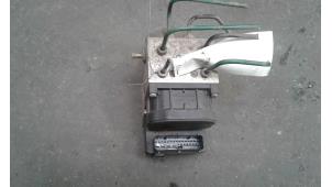 Gebruikte ABS Pomp Renault Clio II (BB/CB) 1.2 Prijs op aanvraag aangeboden door Autodemontage Joko B.V.