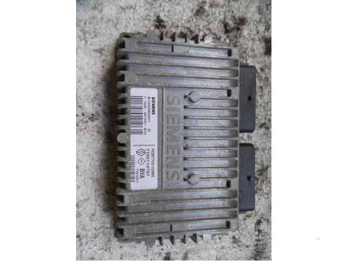 Gebruikte Computer Automatische Bak Renault Megane (EA) 2.0i Prijs op aanvraag aangeboden door Autodemontage Joko B.V.