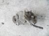 Opel Astra H GTC (L08) 1.3 CDTI 16V Ecotec Remklauw (Tang) rechts-voor
