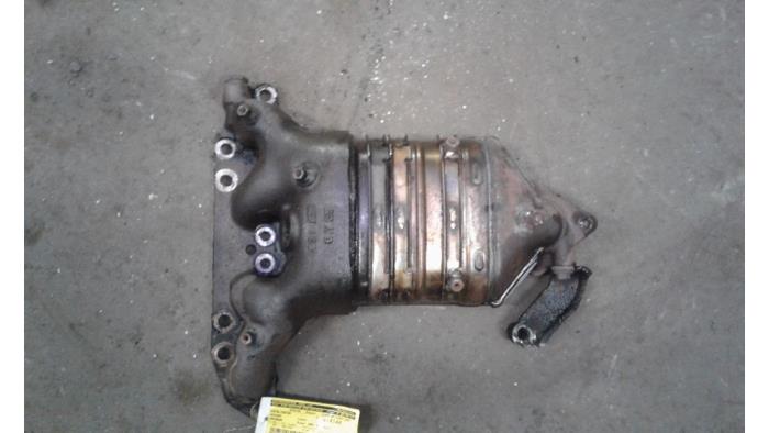 Gebruikte Katalysator Nissan Primera Traveller (WP11) 2.0 16V Prijs op aanvraag aangeboden door Autodemontage Joko B.V.