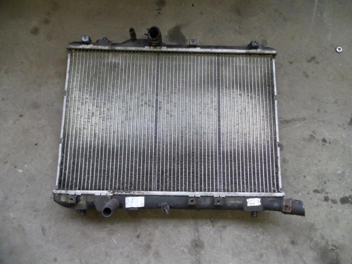 Gebruikte Radiateur Suzuki Swift (ZA/ZC/ZD1/2/3/9) 1.3 D 16V Prijs op aanvraag aangeboden door Autodemontage Joko B.V.