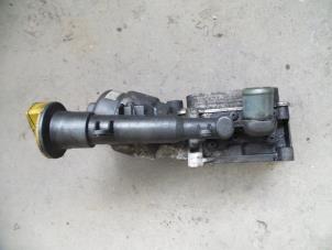 Gebruikte Oliefilterhuis Suzuki Swift (ZA/ZC/ZD1/2/3/9) 1.3 D 16V Prijs op aanvraag aangeboden door Autodemontage Joko B.V.