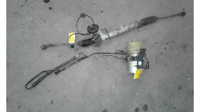 Gebruikte Pomp Servo Volkswagen Polo IV (9N1/2/3) 1.9 SDI Prijs op aanvraag aangeboden door Autodemontage Joko B.V.