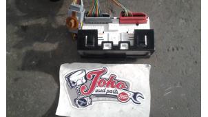 Gebruikte Display Interieur Renault Kangoo (KC) 1.4 Prijs op aanvraag aangeboden door Autodemontage Joko B.V.