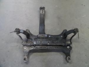 Gebruikte Subframe Dodge Avenger (JS) 2.0 CRD 16V Prijs op aanvraag aangeboden door Autodemontage Joko B.V.