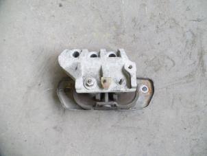 Gebruikte Motorsteun Dodge Avenger (JS) 2.0 CRD 16V Prijs op aanvraag aangeboden door Autodemontage Joko B.V.