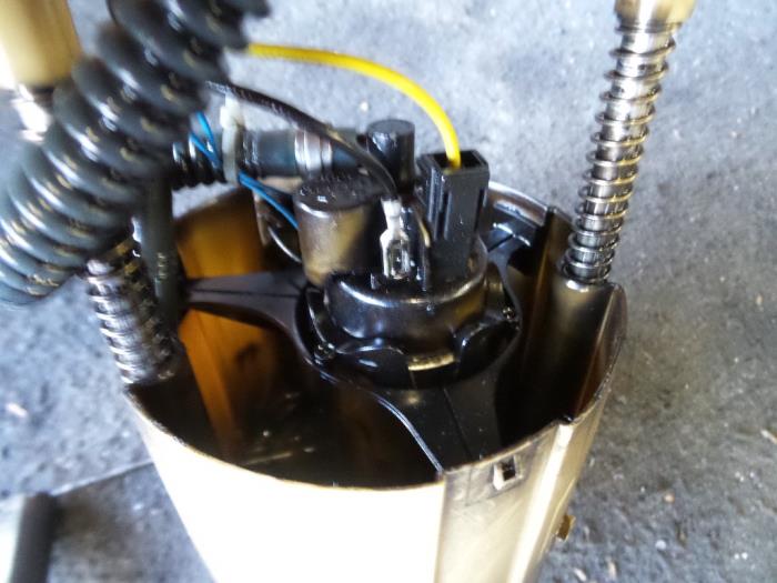 Gebruikte Tank element Pomp Dodge Avenger (JS) 2.0 CRD 16V Prijs op aanvraag aangeboden door Autodemontage Joko B.V.